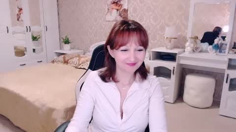 Snapshot of adelemoran chatting on March 3, 2025, 12:15 am AdeleMoran online show from March 3, 2025, 12:15 am