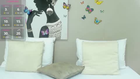 Adele Smithh online show from September 25, 2025, 11:36 am