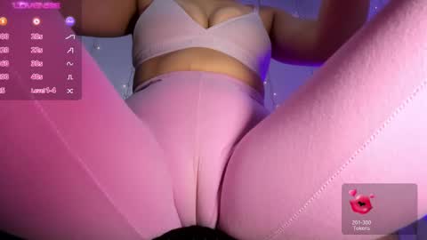 adelinaconte1 online show from February 21, 2025, 7:10 pm