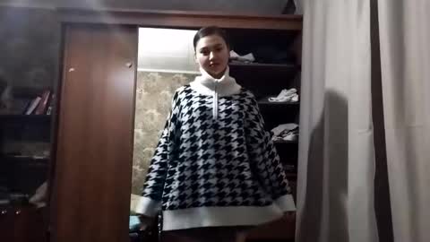 Anna online show from November 24, 2025, 3:12 pm