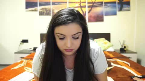 Adellineee online show from February 7, 2025, 1:25 am