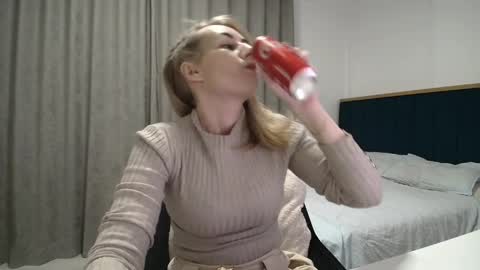 Adellyn online show from March 27, 2026, 8:30 pm