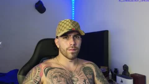 Ades online show from January 18, 2026, 10:02 pm