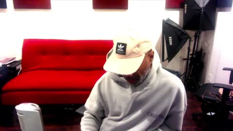 adick_ting online show from December 25, 2024, 7:24 am