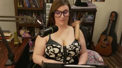 adobe_angel304 online show from December 23, 2024, 1:51 am