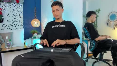 adonis_wb online show from December 17, 2025, 3:34 am