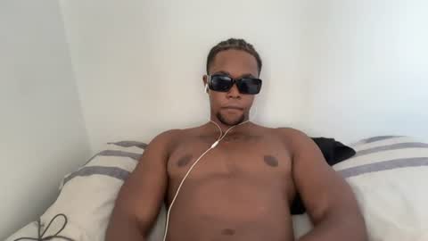 Snapshot of adonisray chatting on July 22, 2026, 8:11 pm adonisray online show from July 22, 2026, 8:11 pm