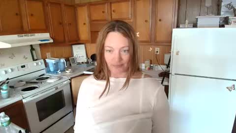 adorable22 online show from September 15, 2025, 4:29 pm