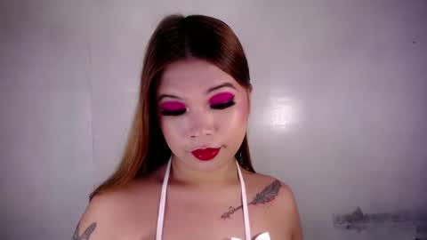 adorabletsforyouxx online show from December 12, 2024, 3:27 pm