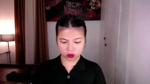 adorabletsforyouxx online show from March 5, 2026, 5:25 am