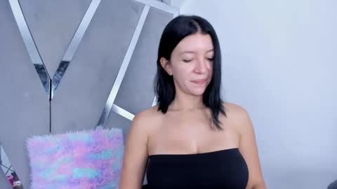 Adoraht online show from May 28, 2026, 12:46 pm
