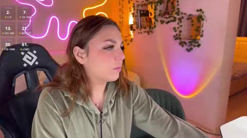 adrean_sofi online show from October 30, 2025, 2:40 pm