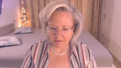 Snapshot of adrena_ chatting on July 11, 2026, 10:29 am Cryna online show from July 11, 2026, 10:29 am