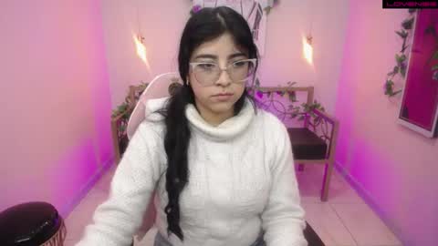 Adri  online show from July 4, 2026, 1:17 pm