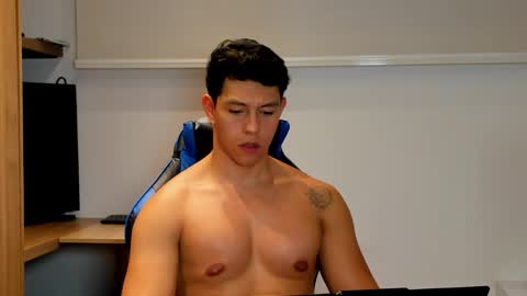Snapshot of adrian_del_mar chatting on May 27, 2026, 1:57 am Adrian del Mar online show from May 27, 2026, 1:57 am