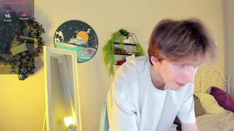Snapshot of adrian_di chatting on December 30, 2024, 9:48 am Adrian online show from December 30, 2024, 9:48 am