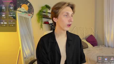 Snapshot of adrian_di chatting on January 2, 2025, 12:24 pm Adrian online show from January 2, 2025, 12:24 pm