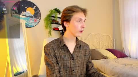 Snapshot of adrian_di chatting on January 7, 2025, 9:18 am Adrian online show from January 7, 2025, 9:18 am