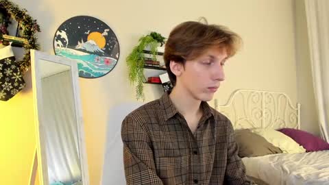 Snapshot of adrian_di chatting on January 8, 2025, 6:31 am Adrian online show from January 8, 2025, 6:31 am