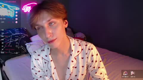 Snapshot of adrian_di chatting on January 12, 2025, 1:27 pm Adrian online show from January 12, 2025, 1:27 pm
