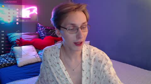 Snapshot of adrian_di chatting on January 26, 2025, 2:19 pm Adrian online show from January 26, 2025, 2:19 pm