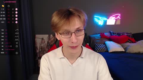 Snapshot of adrian_di chatting on February 1, 2025, 10:59 am Adrian online show from February 1, 2025, 10:59 am