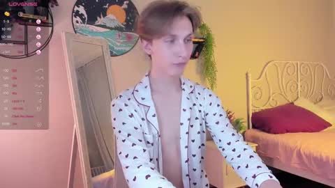 Snapshot of adrian_di chatting on February 25, 2025, 4:31 pm Adrian online show from February 25, 2025, 4:31 pm