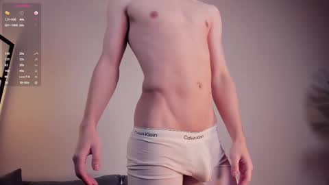 Snapshot of adrian_di chatting on October 14, 2025, 2:40 pm Adrian online show from October 14, 2025, 2:40 pm