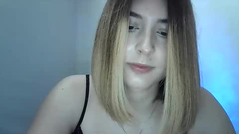 adrianabliss_ online show from September 21, 2025, 6:04 am