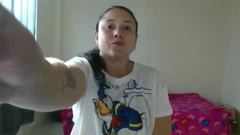 Adriana Tellez online show from November 7, 2025, 8:53 pm