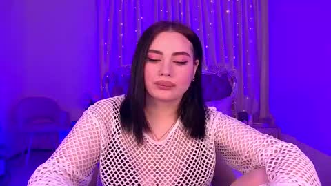 AdrianaTores online show from January 16, 2026, 5:44 am