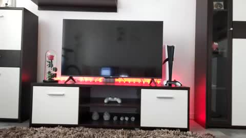 Snapshot of adrianohunt chatting on February 15, 2025, 9:38 am Adriano online show from February 15, 2025, 9:38 am