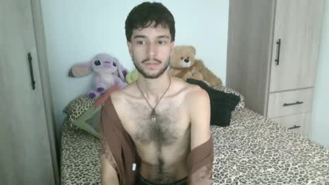 adrien_polo online show from April 17, 2026, 9:51 pm