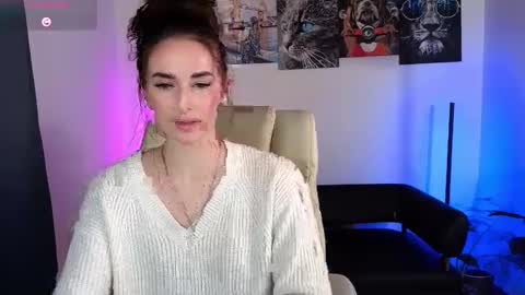 Snapshot of adrihanna chatting on February 19, 2025, 6:00 pm Adriana online show from February 19, 2025, 6:00 pm