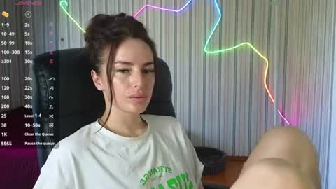 Adriana online show from July 2, 2026, 6:41 am