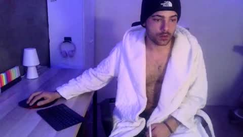 Snapshot of adriherx chatting on January 10, 2026, 12:23 am Adriherx online show from January 10, 2026, 12:23 am