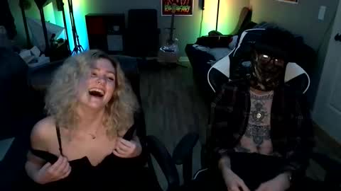 AdultSw1m online show from December 5, 2025, 2:53 am