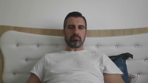 Adrian online show from April 16, 2026, 11:33 am