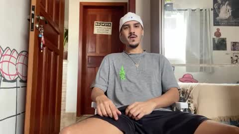 Luci online show from September 20, 2025, 7:37 pm