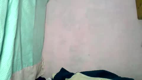 aelyaa online show from May 9, 2026, 3:01 am