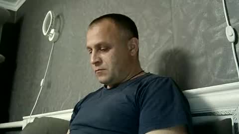 Sasha online show from November 3, 2025, 6:20 pm