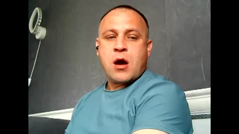 Sasha online show from April 18, 2026, 7:12 am