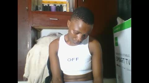 PHOEBE online show from April 18, 2026, 11:25 am