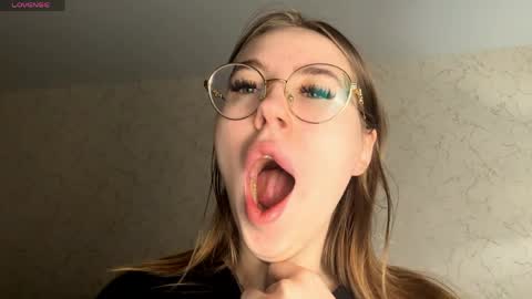 Kind sensual Emma fav pattern 2266 online show from March 27, 2026, 4:07 am