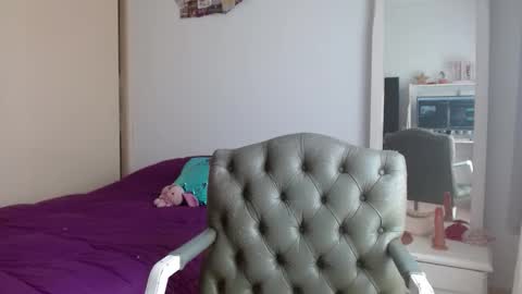 afrodithaa_ online show from March 13, 2026, 6:03 pm