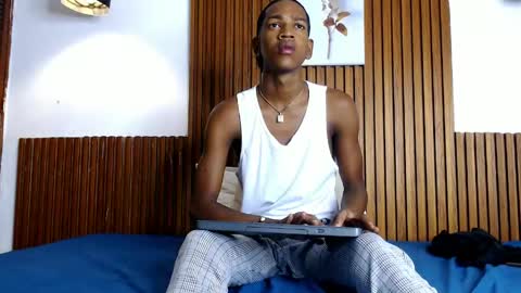 afrowayuu online show from May 14, 2026, 5:42 pm