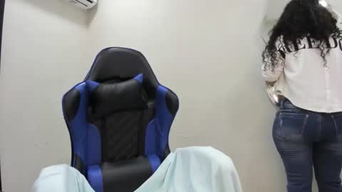 A G A T A  online show from February 5, 2026, 12:32 pm