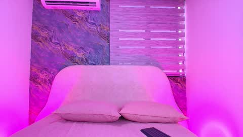 Ana online show from November 18, 2025, 12:31 pm