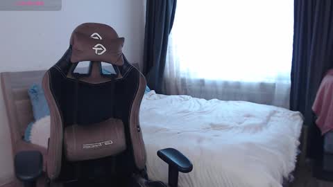 Eva online show from December 5, 2024, 6:10 am