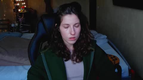 agata_in_wonderland online show from November 4, 2025, 10:58 am